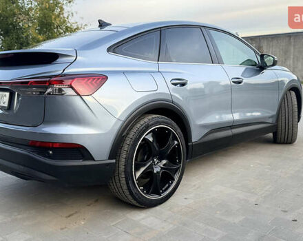 Синий Ауди Q4 Sportback e-tron, объемом двигателя 0 л и пробегом 37 тыс. км за 31900 $, фото 12 на Automoto.ua