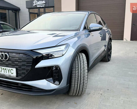 Синий Ауди Q4 Sportback e-tron, объемом двигателя 0 л и пробегом 37 тыс. км за 31900 $, фото 6 на Automoto.ua