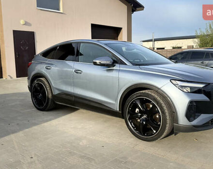 Синий Ауди Q4 Sportback e-tron, объемом двигателя 0 л и пробегом 37 тыс. км за 31900 $, фото 49 на Automoto.ua