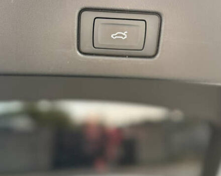 Синий Ауди Q4 Sportback e-tron, объемом двигателя 0 л и пробегом 37 тыс. км за 31900 $, фото 24 на Automoto.ua