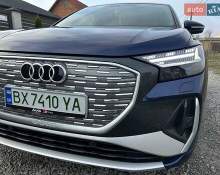 Синий Ауди Q4 Sportback e-tron, объемом двигателя 0 л и пробегом 19 тыс. км за 37999 $, фото 17 на Automoto.ua