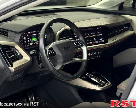 Белый Ауди Q5 e-tron, объемом двигателя 0.15 л и пробегом 36 тыс. км за 31500 $, фото 7 на Automoto.ua