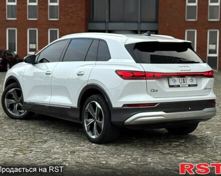Белый Ауди Q5 e-tron, объемом двигателя 0.15 л и пробегом 36 тыс. км за 31500 $, фото 3 на Automoto.ua