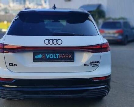 Ауди Q5 e-tron 2024 в Киеве на Automoto.ua Белый Ауди Q5 e-tron, объемом двигателя 0 л и пробегом 1 тыс. км за 47000 $, фото 3 на Automoto.ua