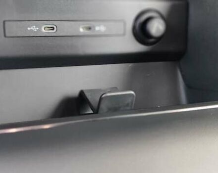 Ауди Q5 e-tron 2024 в Киеве на Automoto.ua Белый Ауди Q5 e-tron, объемом двигателя 0 л и пробегом 1 тыс. км за 47000 $, фото 16 на Automoto.ua