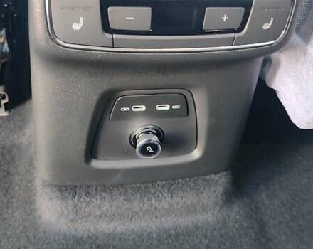 Ауди Q5 e-tron 2024 в Киеве на Automoto.ua Белый Ауди Q5 e-tron, объемом двигателя 0 л и пробегом 1 тыс. км за 47000 $, фото 18 на Automoto.ua