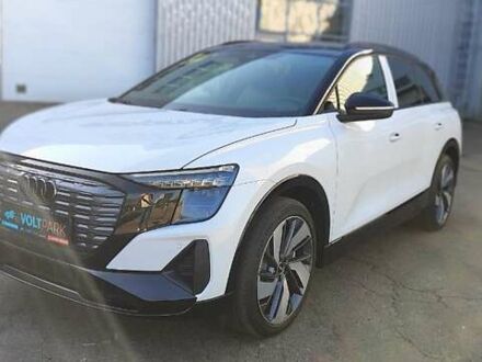 Белый Ауди Q5 e-tron, объемом двигателя 0 л и пробегом 1 тыс. км за 47000 $, фото 1 на Automoto.ua