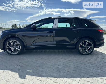 Чорний Ауді Q5 e-tron, об'ємом двигуна 0 л та пробігом 1 тис. км за 35700 $, фото 10 на Automoto.ua