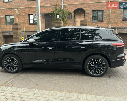 Черный Ауди Q5 e-tron, объемом двигателя 0 л и пробегом 19 тыс. км за 41000 $, фото 4 на Automoto.ua