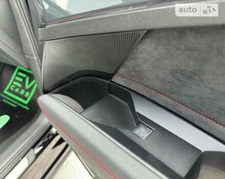 Чорний Ауді Q5 e-tron, об'ємом двигуна 0 л та пробігом 1 тис. км за 35700 $, фото 78 на Automoto.ua