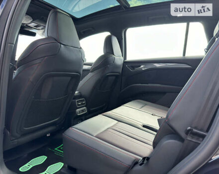 Чорний Ауді Q5 e-tron, об'ємом двигуна 0 л та пробігом 1 тис. км за 35700 $, фото 52 на Automoto.ua