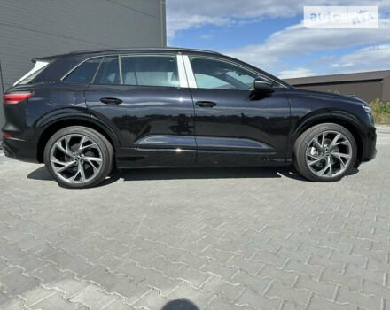 Чорний Ауді Q5 e-tron, об'ємом двигуна 0 л та пробігом 1 тис. км за 35700 $, фото 13 на Automoto.ua