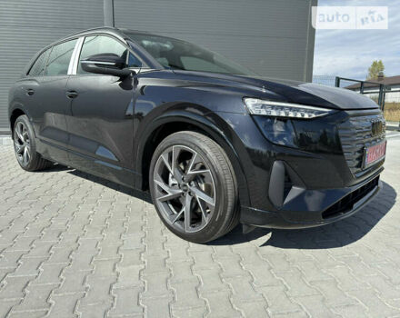 Чорний Ауді Q5 e-tron, об'ємом двигуна 0 л та пробігом 1 тис. км за 35700 $, фото 12 на Automoto.ua