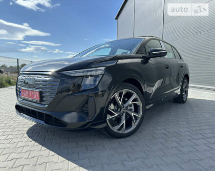 Чорний Ауді Q5 e-tron, об'ємом двигуна 0 л та пробігом 1 тис. км за 35700 $, фото 1 на Automoto.ua