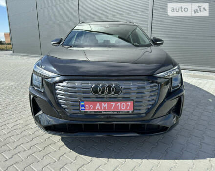 Чорний Ауді Q5 e-tron, об'ємом двигуна 0 л та пробігом 1 тис. км за 35700 $, фото 5 на Automoto.ua