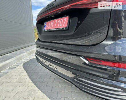 Чорний Ауді Q5 e-tron, об'ємом двигуна 0 л та пробігом 1 тис. км за 35700 $, фото 16 на Automoto.ua
