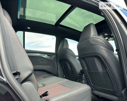 Чорний Ауді Q5 e-tron, об'ємом двигуна 0 л та пробігом 1 тис. км за 35700 $, фото 80 на Automoto.ua