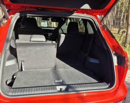 Красный Ауди Q5 e-tron, объемом двигателя 0 л и пробегом 47 тыс. км за 35000 $, фото 12 на Automoto.ua