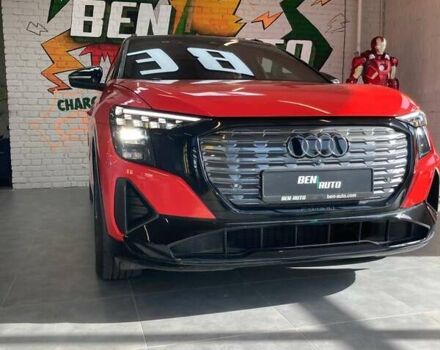 Красный Ауди Q5 e-tron, объемом двигателя 0 л и пробегом 13 тыс. км за 33900 $, фото 2 на Automoto.ua