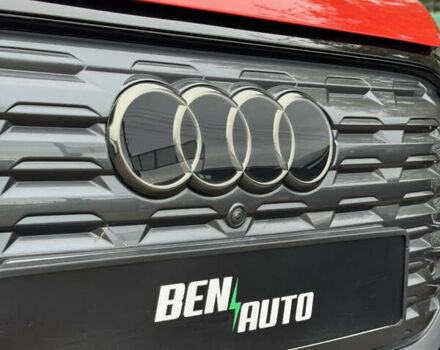 Червоний Ауді Q5 e-tron, об'ємом двигуна 0 л та пробігом 13 тис. км за 33900 $, фото 6 на Automoto.ua