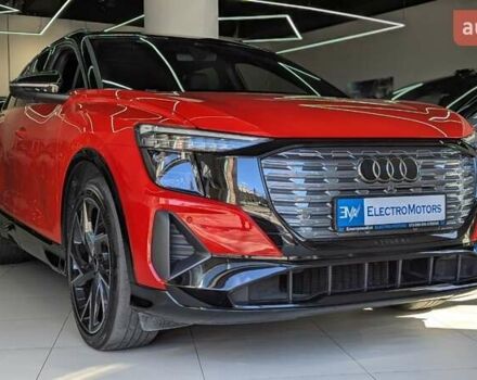 Красный Ауди Q5 e-tron, объемом двигателя 0 л и пробегом 31 тыс. км за 34050 $, фото 18 на Automoto.ua