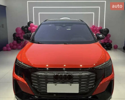 Красный Ауди Q5 e-tron, объемом двигателя 0 л и пробегом 13 тыс. км за 33000 $, фото 1 на Automoto.ua