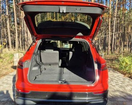 Красный Ауди Q5 e-tron, объемом двигателя 0 л и пробегом 47 тыс. км за 35000 $, фото 11 на Automoto.ua