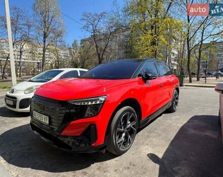 Красный Ауди Q5 e-tron, объемом двигателя 0 л и пробегом 22 тыс. км за 34999 $, фото 1 на Automoto.ua