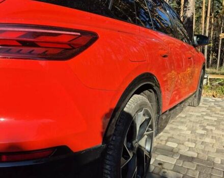 Красный Ауди Q5 e-tron, объемом двигателя 0 л и пробегом 47 тыс. км за 35000 $, фото 10 на Automoto.ua