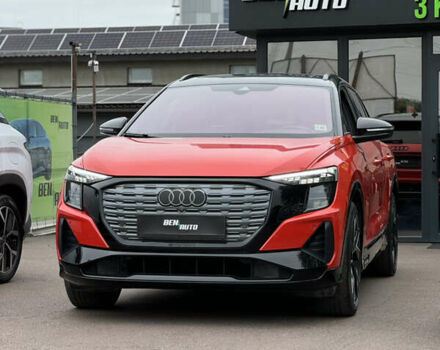 Червоний Ауді Q5 e-tron, об'ємом двигуна 0 л та пробігом 13 тис. км за 33900 $, фото 2 на Automoto.ua