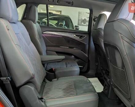 Красный Ауди Q5 e-tron, объемом двигателя 0 л и пробегом 31 тыс. км за 34050 $, фото 57 на Automoto.ua