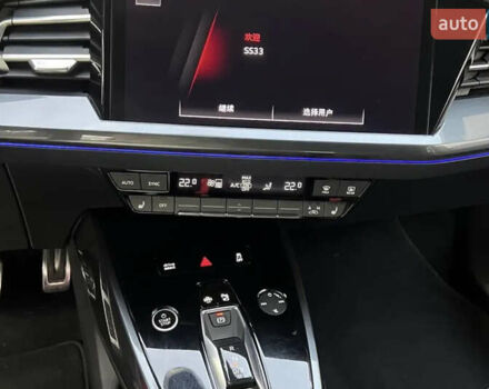 Красный Ауди Q5 e-tron, объемом двигателя 0 л и пробегом 13 тыс. км за 33000 $, фото 6 на Automoto.ua