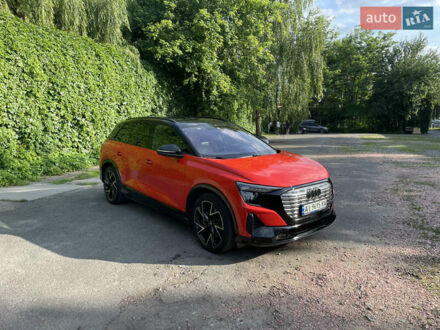 Красный Ауди Q5 e-tron, объемом двигателя 0 л и пробегом 44 тыс. км за 30500 $, фото 1 на Automoto.ua