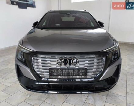 Сірий Ауді Q5 e-tron, об'ємом двигуна 0 л та пробігом 1 тис. км за 42000 $, фото 7 на Automoto.ua