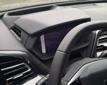 Серый Ауди Q5 e-tron, объемом двигателя 0 л и пробегом 1 тыс. км за 41999 $, фото 17 на Automoto.ua