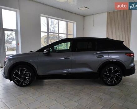Сірий Ауді Q5 e-tron, об'ємом двигуна 0 л та пробігом 1 тис. км за 42000 $, фото 1 на Automoto.ua