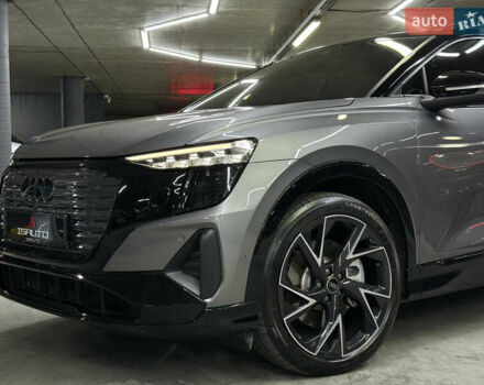 Серый Ауди Q5 e-tron, объемом двигателя 0 л и пробегом 25 тыс. км за 35900 $, фото 8 на Automoto.ua