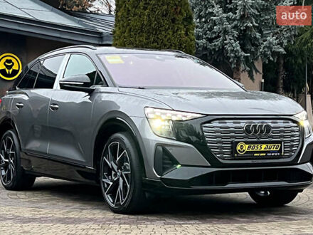 Серый Ауди Q5 e-tron, объемом двигателя 0 л и пробегом 1 тыс. км за 40500 $, фото 1 на Automoto.ua