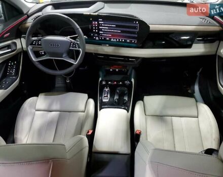 Белый Ауди Q6 e-tron, объемом двигателя 0 л и пробегом 20 тыс. км за 26000 $, фото 8 на Automoto.ua