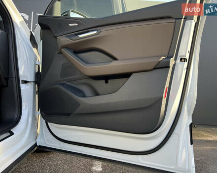 Белый Ауди Q6 e-tron, объемом двигателя 0 л и пробегом 13 тыс. км за 77300 $, фото 30 на Automoto.ua