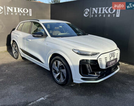 Белый Ауди Q6 e-tron, объемом двигателя 0 л и пробегом 13 тыс. км за 77300 $, фото 12 на Automoto.ua