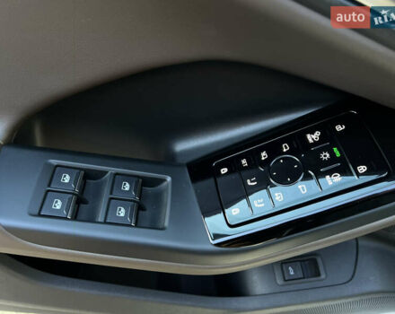 Белый Ауди Q6 e-tron, объемом двигателя 0 л и пробегом 13 тыс. км за 77300 $, фото 19 на Automoto.ua