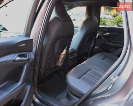 Серый Ауди Q6 e-tron, объемом двигателя 0 л и пробегом 1 тыс. км за 76900 $, фото 36 на Automoto.ua