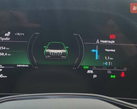 Сірий Ауді Q6 e-tron, об'ємом двигуна 0 л та пробігом 6 тис. км за 79700 $, фото 36 на Automoto.ua