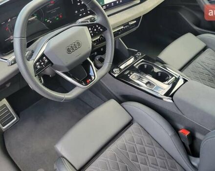 Сірий Ауді Q6 e-tron, об'ємом двигуна 0 л та пробігом 6 тис. км за 79700 $, фото 25 на Automoto.ua