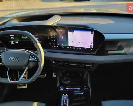 Сірий Ауді Q6 e-tron, об'ємом двигуна 0 л та пробігом 6 тис. км за 79700 $, фото 38 на Automoto.ua