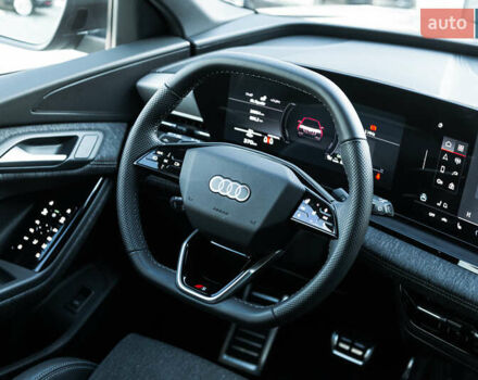 Серый Ауди Q6 e-tron, объемом двигателя 0 л и пробегом 21 тыс. км за 77000 $, фото 23 на Automoto.ua