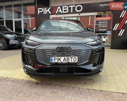 Серый Ауди Q6 e-tron, объемом двигателя 0 л и пробегом 4 тыс. км за 84900 $, фото 2 на Automoto.ua