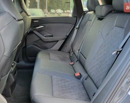 Сірий Ауді Q6 e-tron, об'ємом двигуна 0 л та пробігом 6 тис. км за 79700 $, фото 20 на Automoto.ua