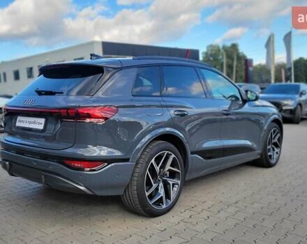Сірий Ауді Q6 e-tron, об'ємом двигуна 0 л та пробігом 6 тис. км за 79700 $, фото 3 на Automoto.ua